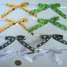 Load image into Gallery viewer, 25pcs  (6 inches Lollipop Sticks + Bags + Ghost Ribbon Bows) for Halloween Party