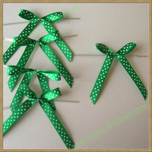 Load image into Gallery viewer, 25 Polka Dot Green Satin Pre-Tied Ribbon Bow for cello bag in wedding and Party