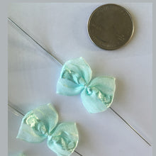 Load image into Gallery viewer, 25pcs Light Blue 3 mm x 2 mm Pre-Tied Ribbon Bows in wedding or birthday Party