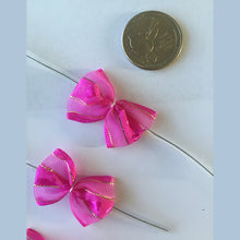 Load image into Gallery viewer, 25pcs Violet 3 mm x 2 mm Pre-Tied Ribbon Bows in wedding or birthday Party